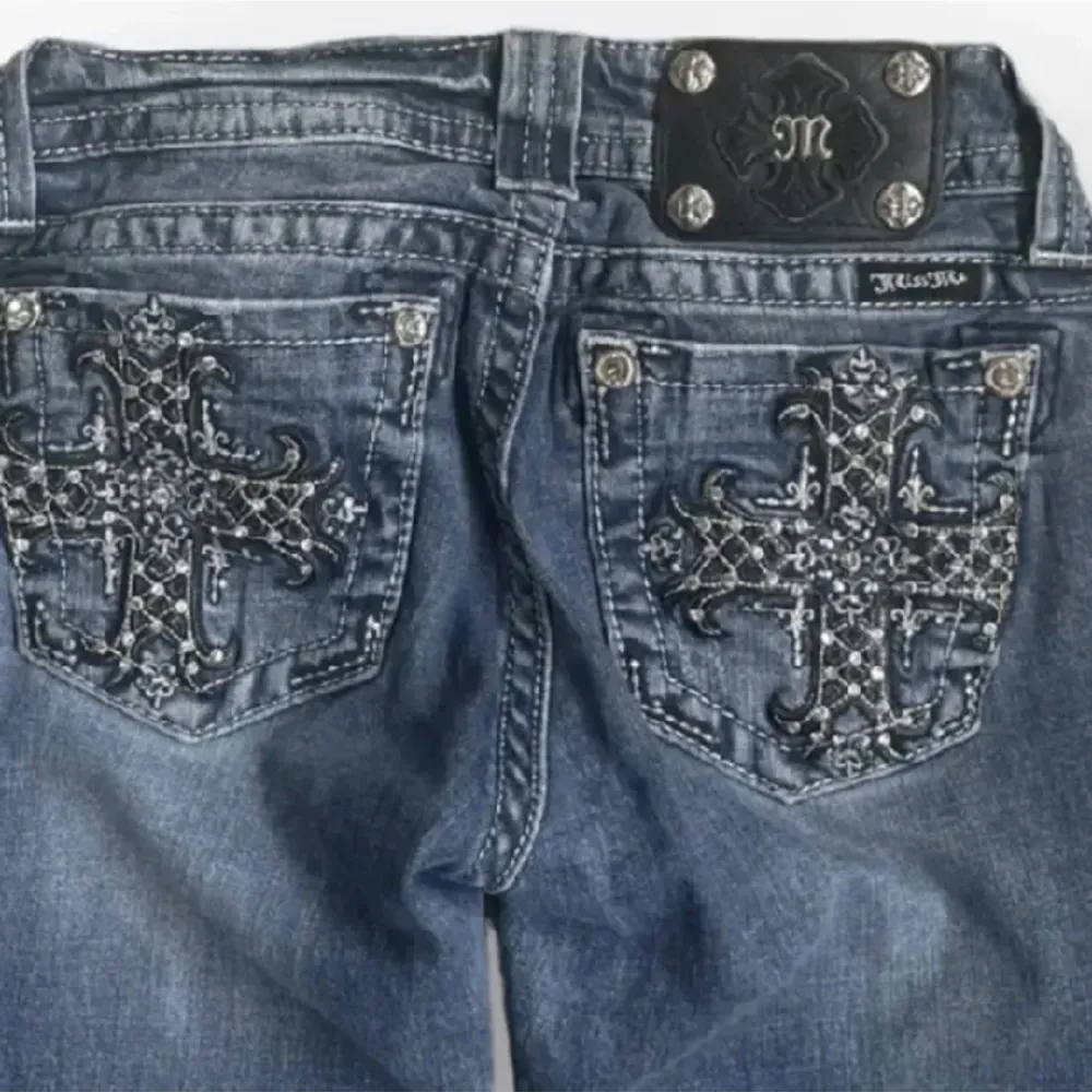 (🙌🏼🩷Lånade bilder). Jeans & Byxor.