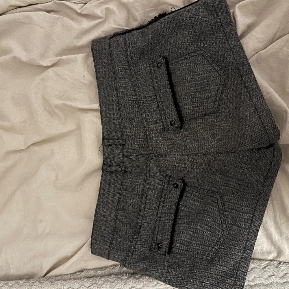 Säljer dessa fina shorts från bershka då jag nt använder de💖. Shorts.