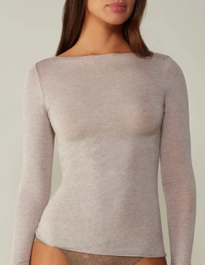 Intimissimi tröja - Beige tröja från intimissimi, använd fåtal gånger🤍🤍 skriv för fler bilder eller frågor