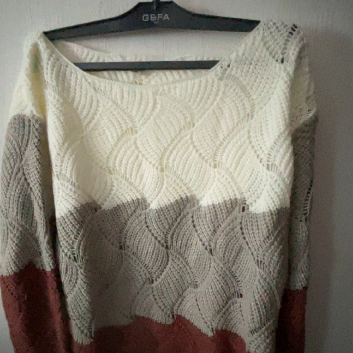 Stickad tröja