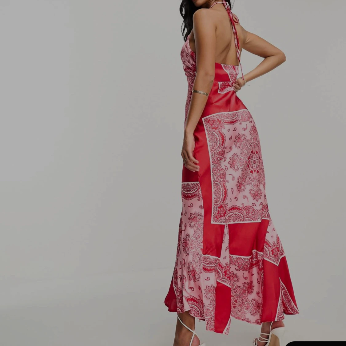 Satin klänning  - 90