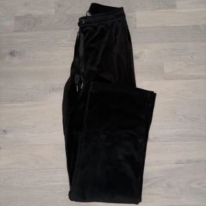 Mjukis set - Mjukis set från Gina Tricot. Nästintill aldrig använt. Storlek XS