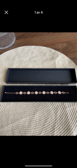 Armband i rosé Lily & Rose  - Säljs inte längre, gott skick
