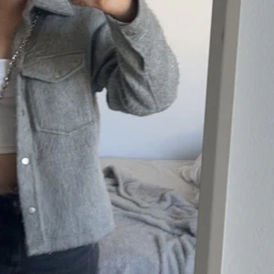 kappa  - så fin kappa från Carin Wester, säljer då jag har andra jackor och denna har ibte kommit till användning på mer än ett år🌸 nypris ca 1700kr! Pris kan alltid diskuteras vid snabb affär🥰🥰skriv för fler bilder