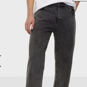 Woodbird mörkgrå - Skick 8/10 Kan fraktas eller mötas upp i Gävle 