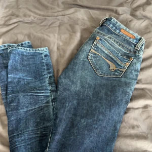 Mavi jeans - Säljer ett par Mavi jeans i storlek 25/34