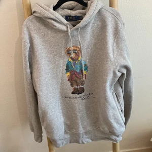 Hoodie  - Hoodie från Ralph lauren i bra skick