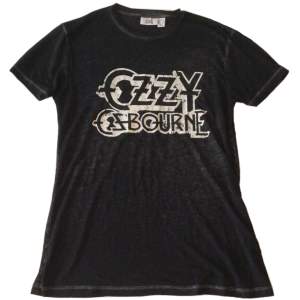 Ozzy Ozbourne T-shirt! (Tröjan är i väldigt tunt material)