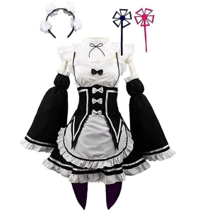 Rem cosplay  - Inkluderar: hela outfiten, diademet och peruk men peruken är väldigt i väldigt dåligt skick dvs, kort klippt !!! 