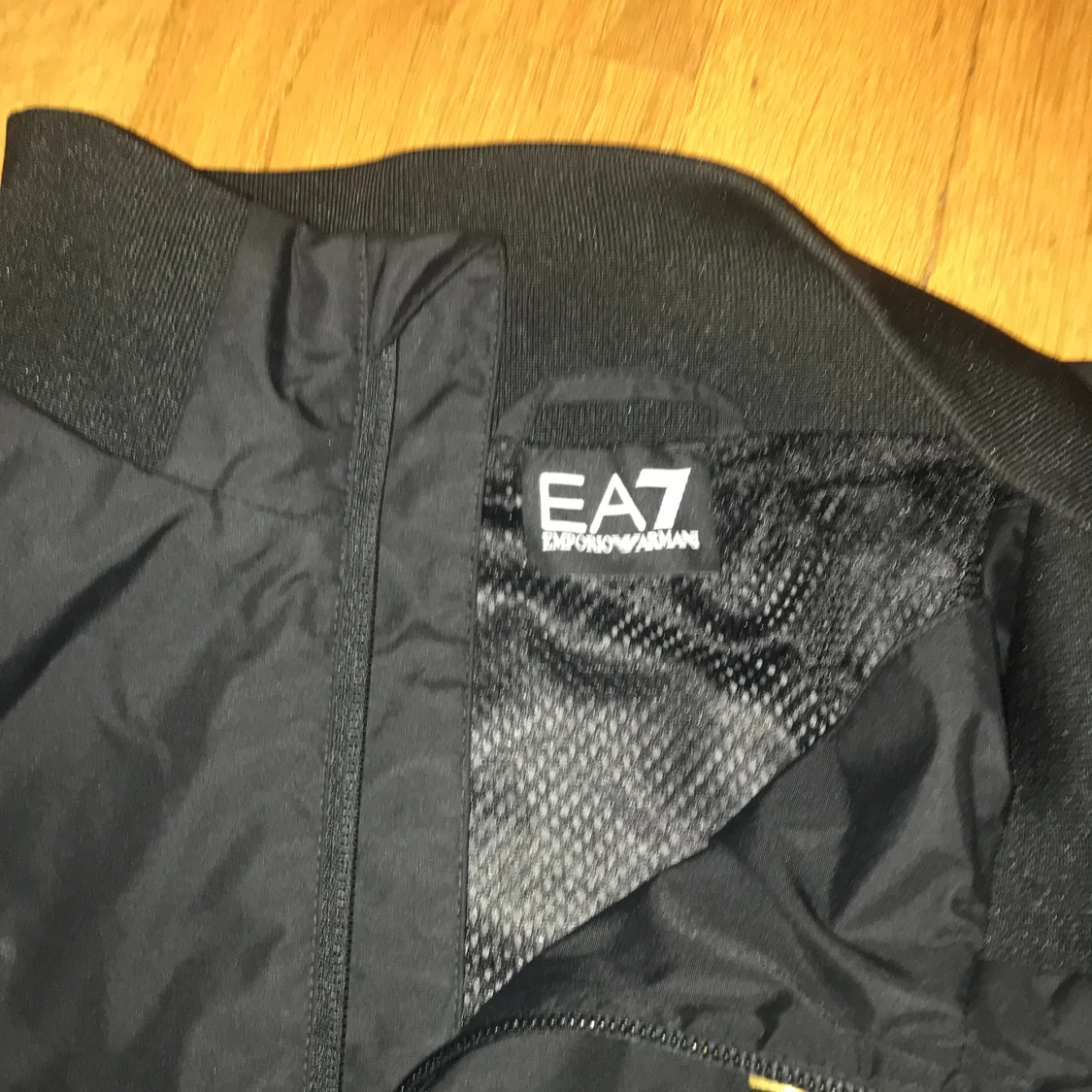 Ea7 vindjacka - 90
