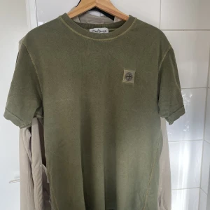 Stone island t-shirt - Säljer nu min Stone t-shirt. Har använt den en del gånger fast forfarande håller den väldigt bra skick!