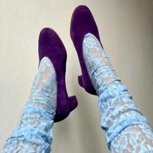 Lila Klackskor  - • GREAT QUALITY PURPLE SUEDE BALLERINA HEELS, SUPER COMFORTABLE AND BARELY USED!  • BRAND - Blankens • SIZE - EU 37 / US 7 / UK 5