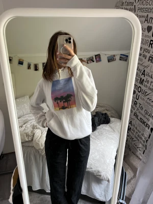 thecoolelephant - så fin hoodie från the cool elephant, används tyvärr inte längre då jag har andra!