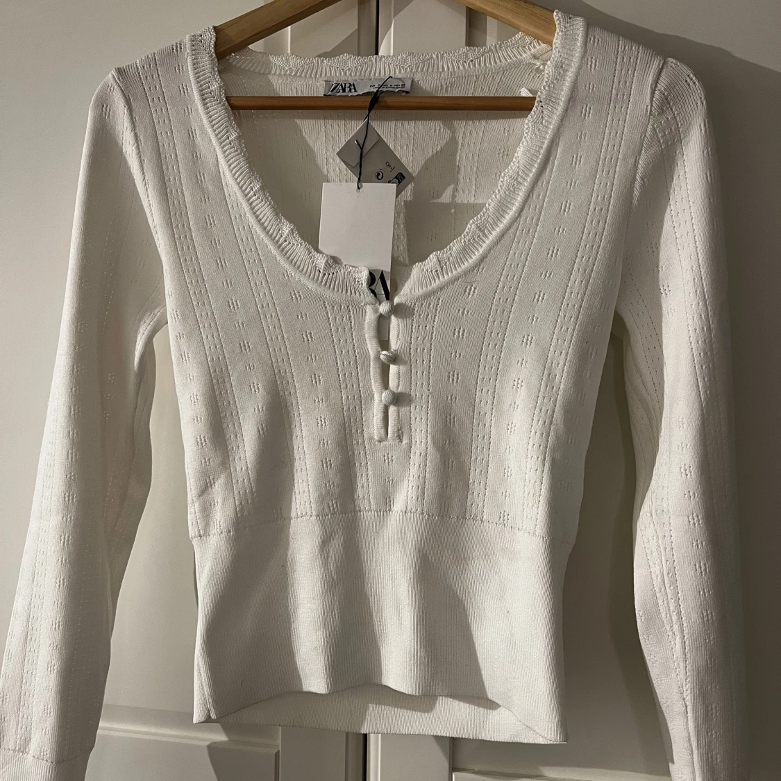 Broderad tröja från Zara - 90