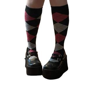 knee high socks med rosa mönster c: