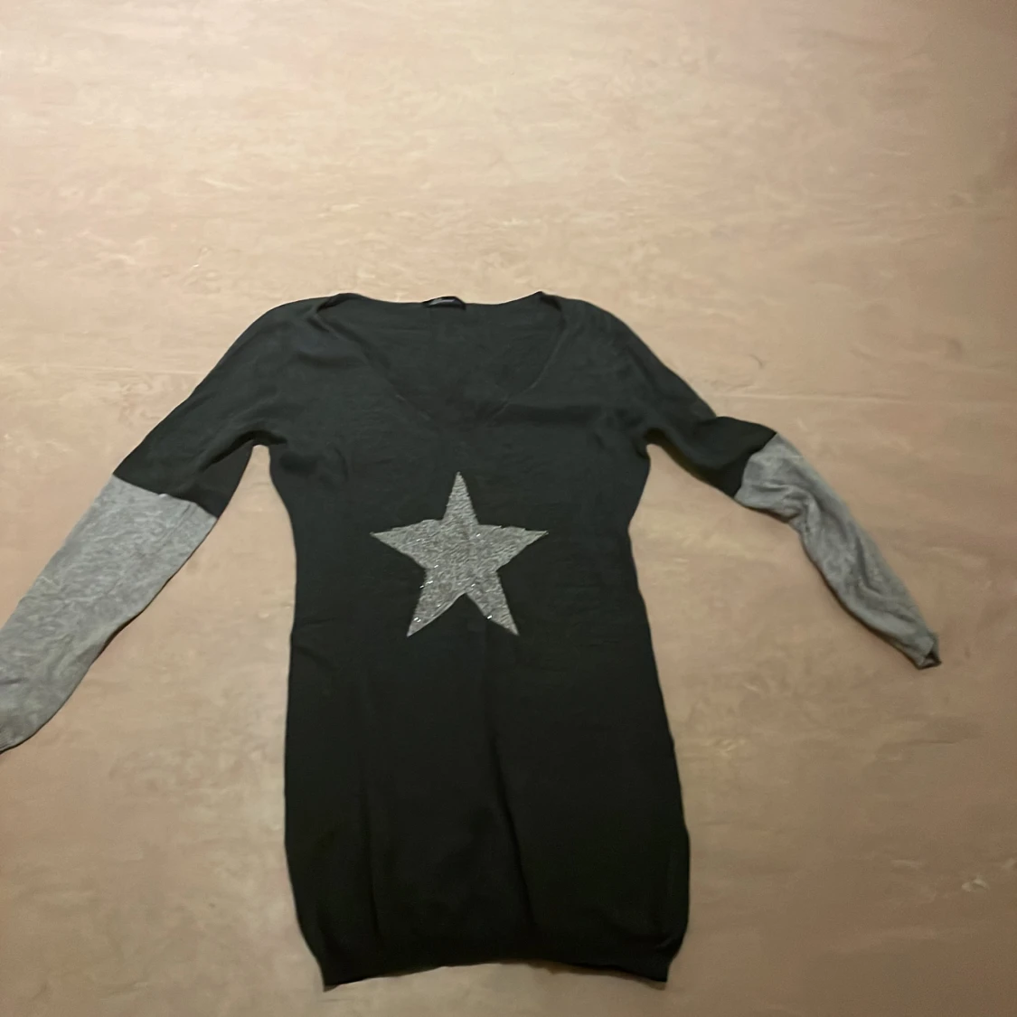 Långärmad stickad tröja