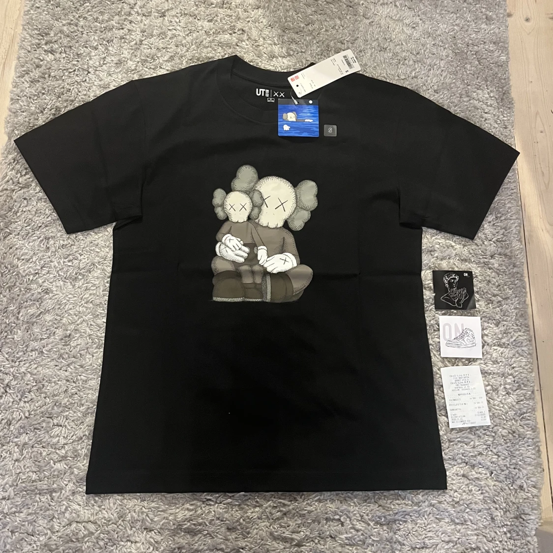 Kaws t shirt 