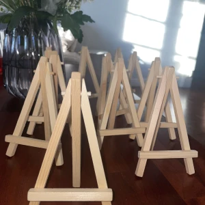 Mini Målarstativ  - 11 stycken mini målarstativ i nyskick, 10kr/st eller 80kr för alla!