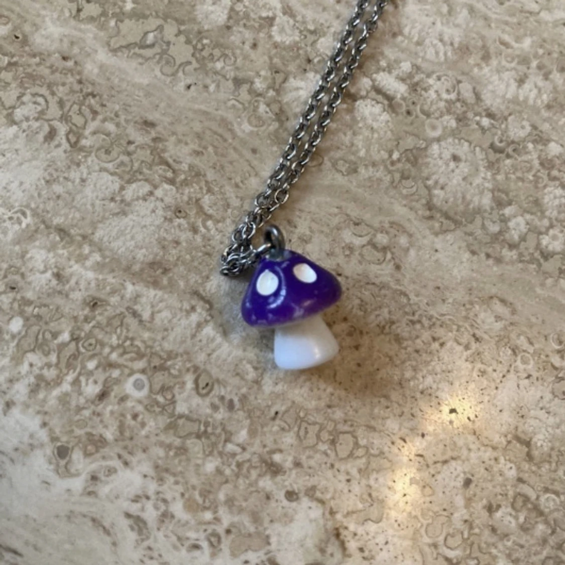 Svamp lila halsband choker - 90