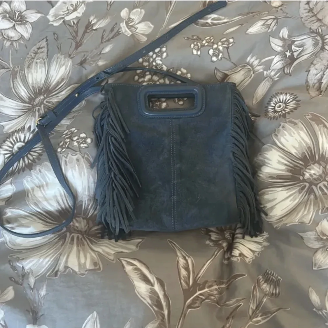 Blå mocka maje väska