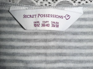 Linne Secret Posessions - Mjuk, helt ny, superbra skick