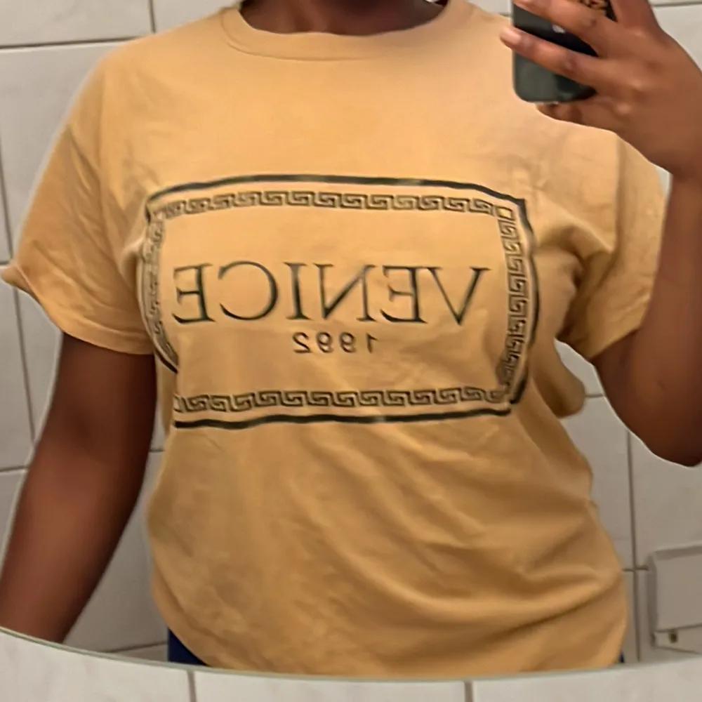 Bra skick, älskar🥰. T-shirts.