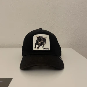 Gooring bros keps - Hej, säljer min keps för att jag inte använder den. Den är i bra skick(knappt använd).