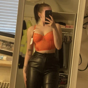 Orange topp - Orange spets topp från primark