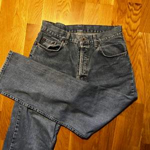 Peak performance jeans från tidigt 90tal. I väldigt bra skick!