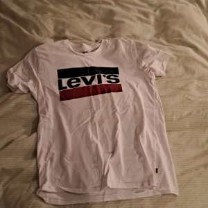 Levis  - Fint skick kan sänka priset vid snabb affär 