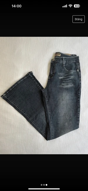 Low waist jeans - Säljer mina low waist jeans då dom inte kommer till användning!