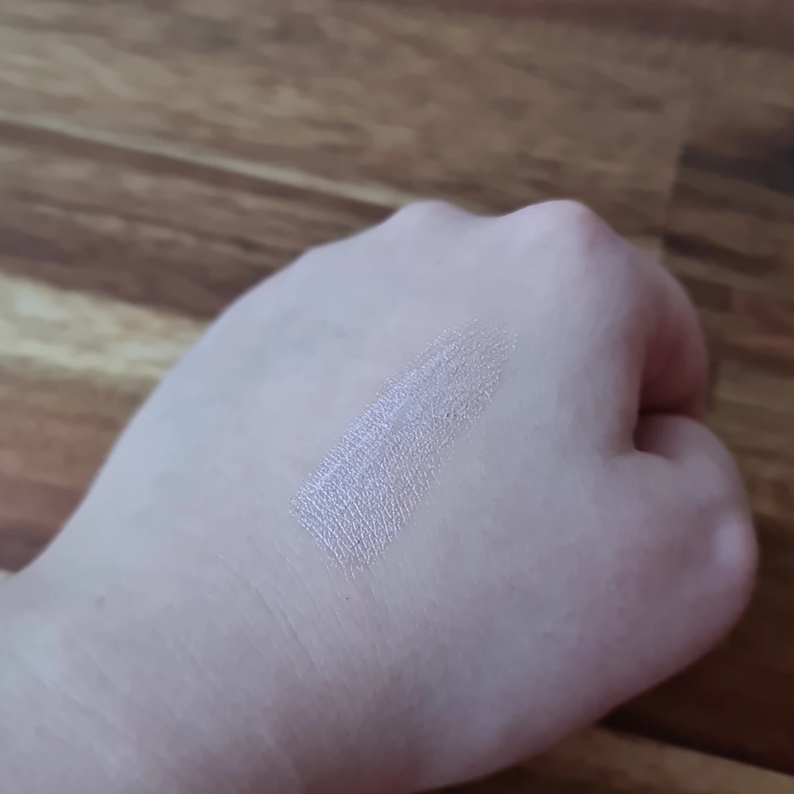 Iconic London illuminator shine highlighter - 91