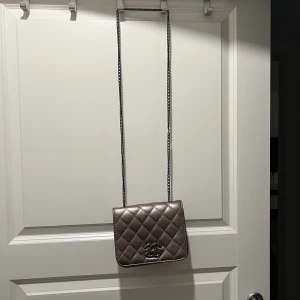 Väska  - Fint skick. Köpt på marknad 