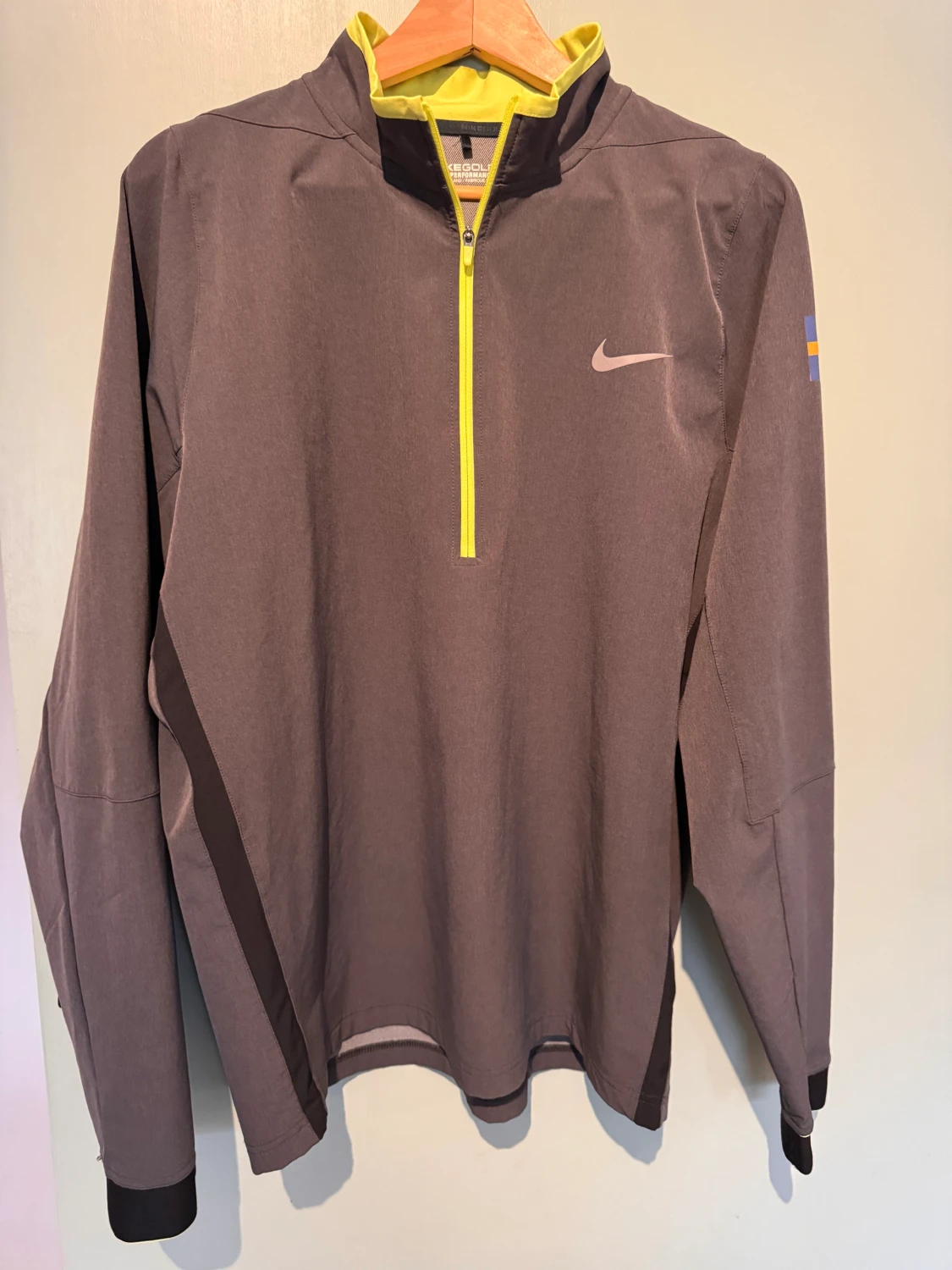 Nike windstopper