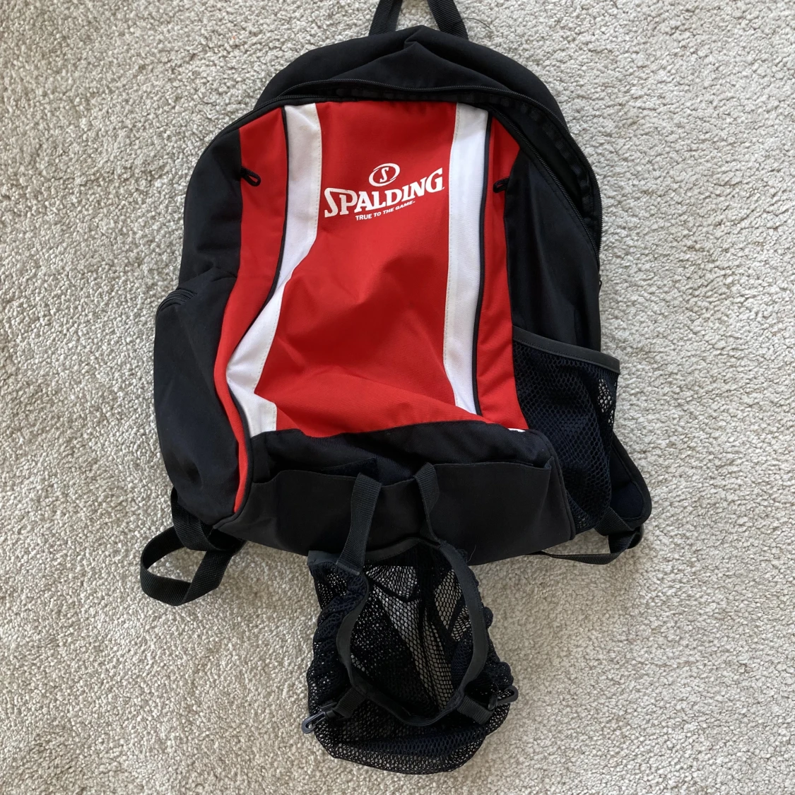 Basketryggsäck med bollnät
