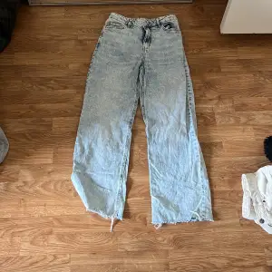 Jeans från Lindex. Köpta för 1 år sen