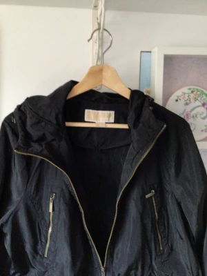 Rengjacka Mikael kors  - Använda inte så mycket 