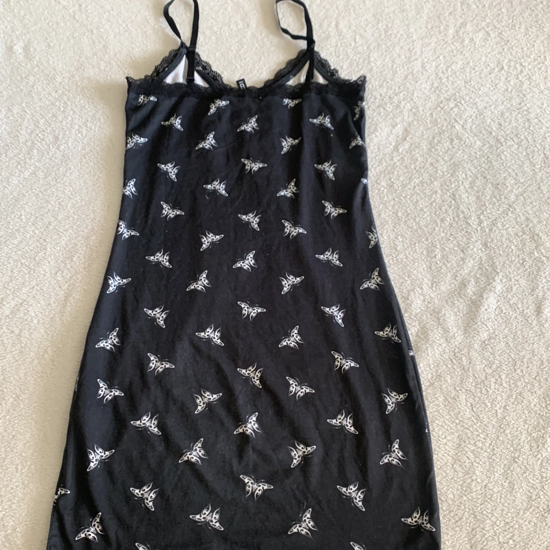 Svart fjärils klänning - 90