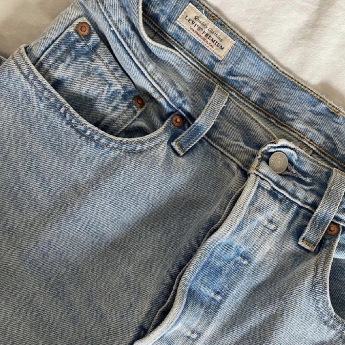 LEVIS JEANS  - 90
