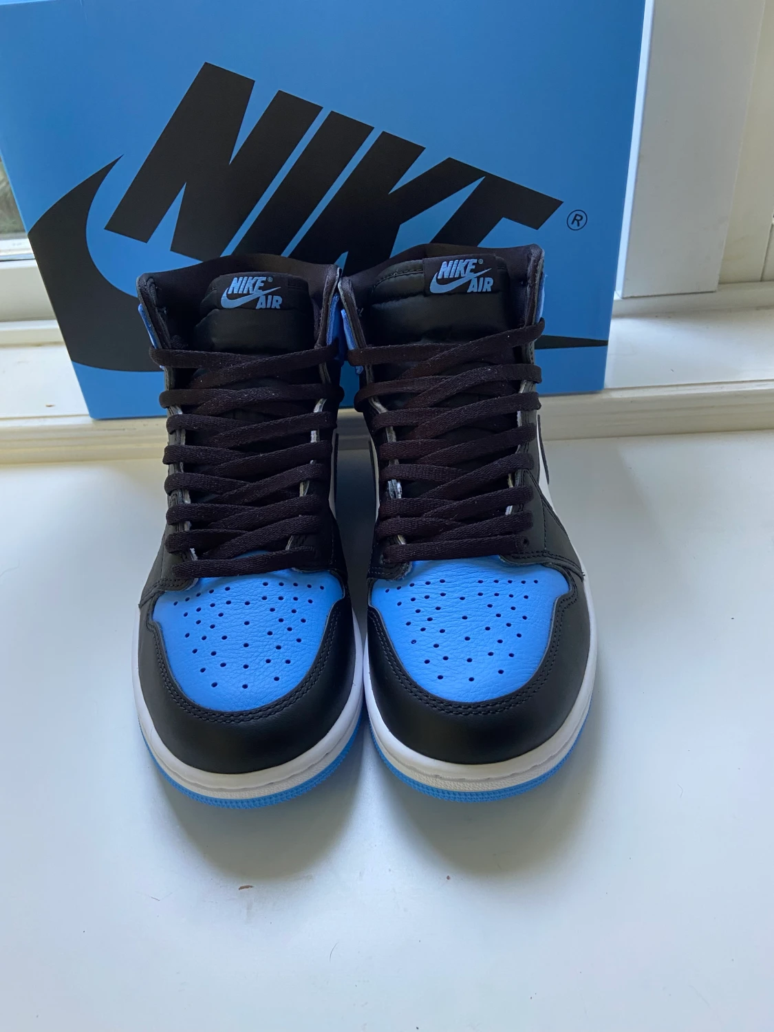 Jordan 1 high unc toe storlek 43 DS - 90
