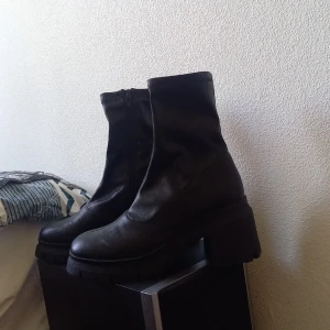 Chunky platform boots - Awesome chunky platforms, worn only a couple of times, as they are unfortunately too big for me. Perfect condition.