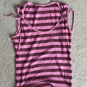 Linne - Rosa randigt linne i storlek L