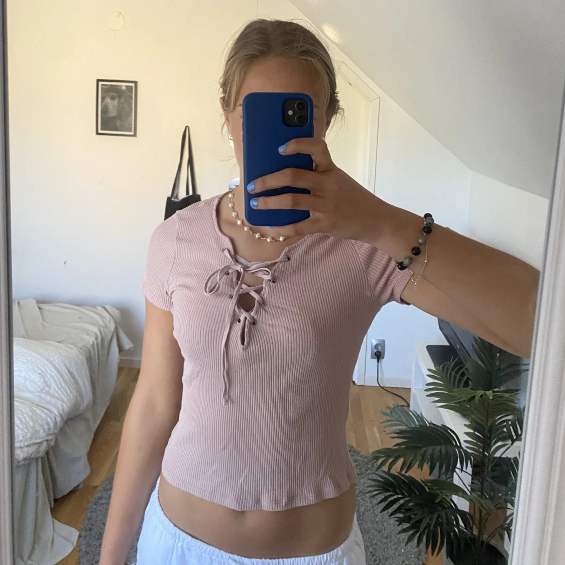 Rosa tröja med snören  - 90