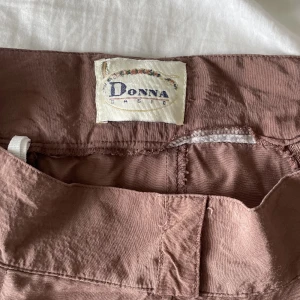 Kjol🩷 - Kjol från förra sommaren, second hand. Fint skick säljer då den är för liten.🥰