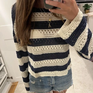 Virkad tröja - Så gullig virkad randig tröja🤩