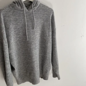 Tiger of Sweden tröja - Snygg stickad tröja i storlek S men passar M