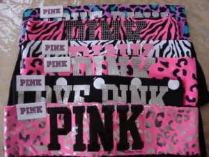 Victoria Secret Yoga Pants - Hej!! SÖKER ett par victoria secret yoga pants för rimligt pris. Letar efter midjemått ca 70-80 och innerbenslängd 78+. Skriv gärna om du säljer!!