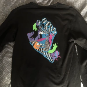 Santa Cruz långärmad T-shirt  - Säljer då den inte kommer till användning, fint skick, storlek s.  #santa Cruz 