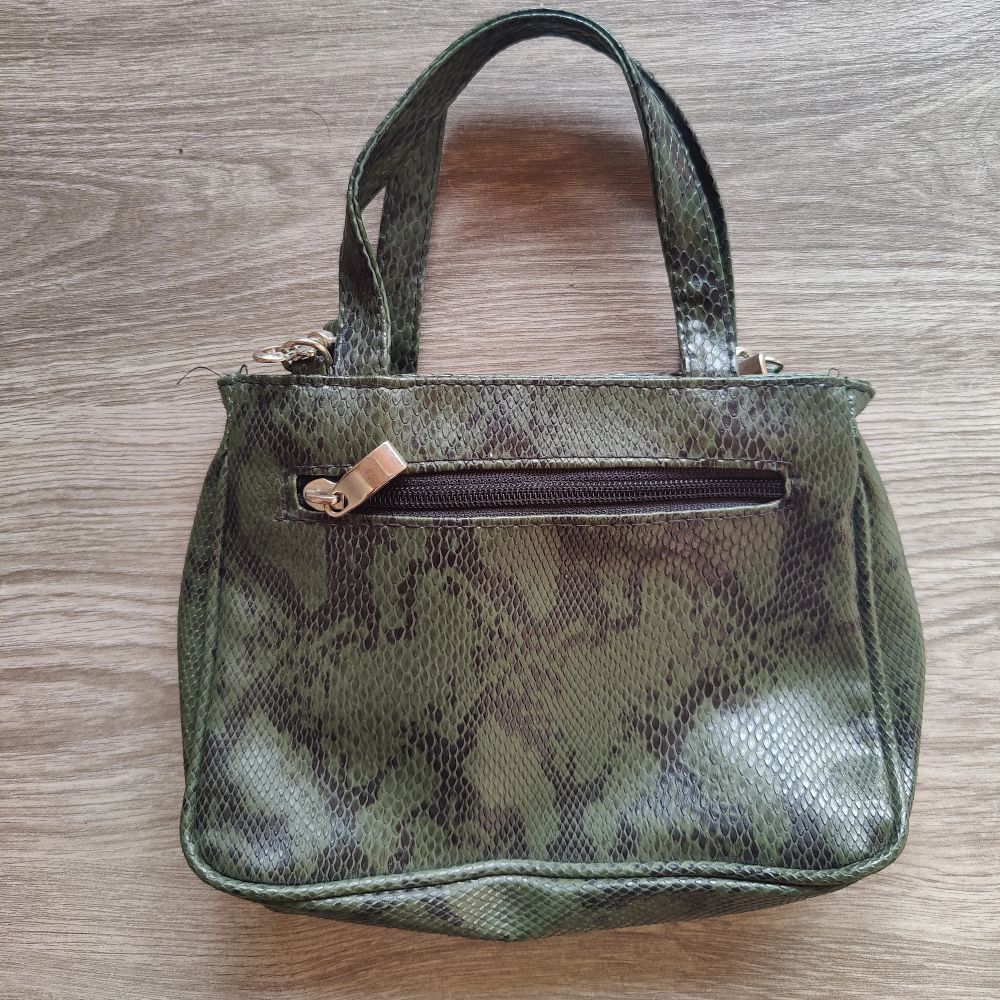 Grön 90s vintage crocodile skin handbag | Plick Second Hand