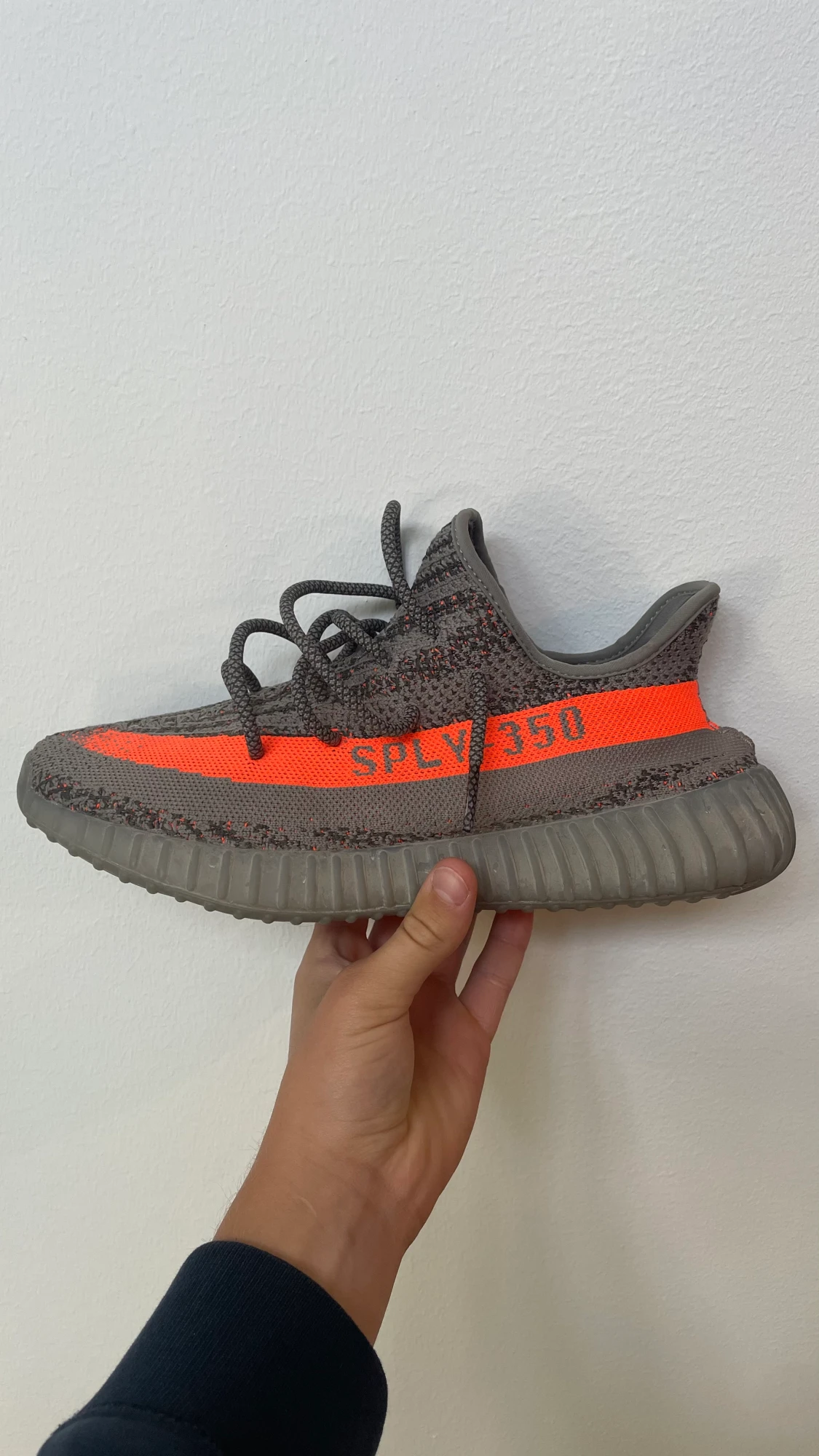 Yeezy 350 v2 Beluga